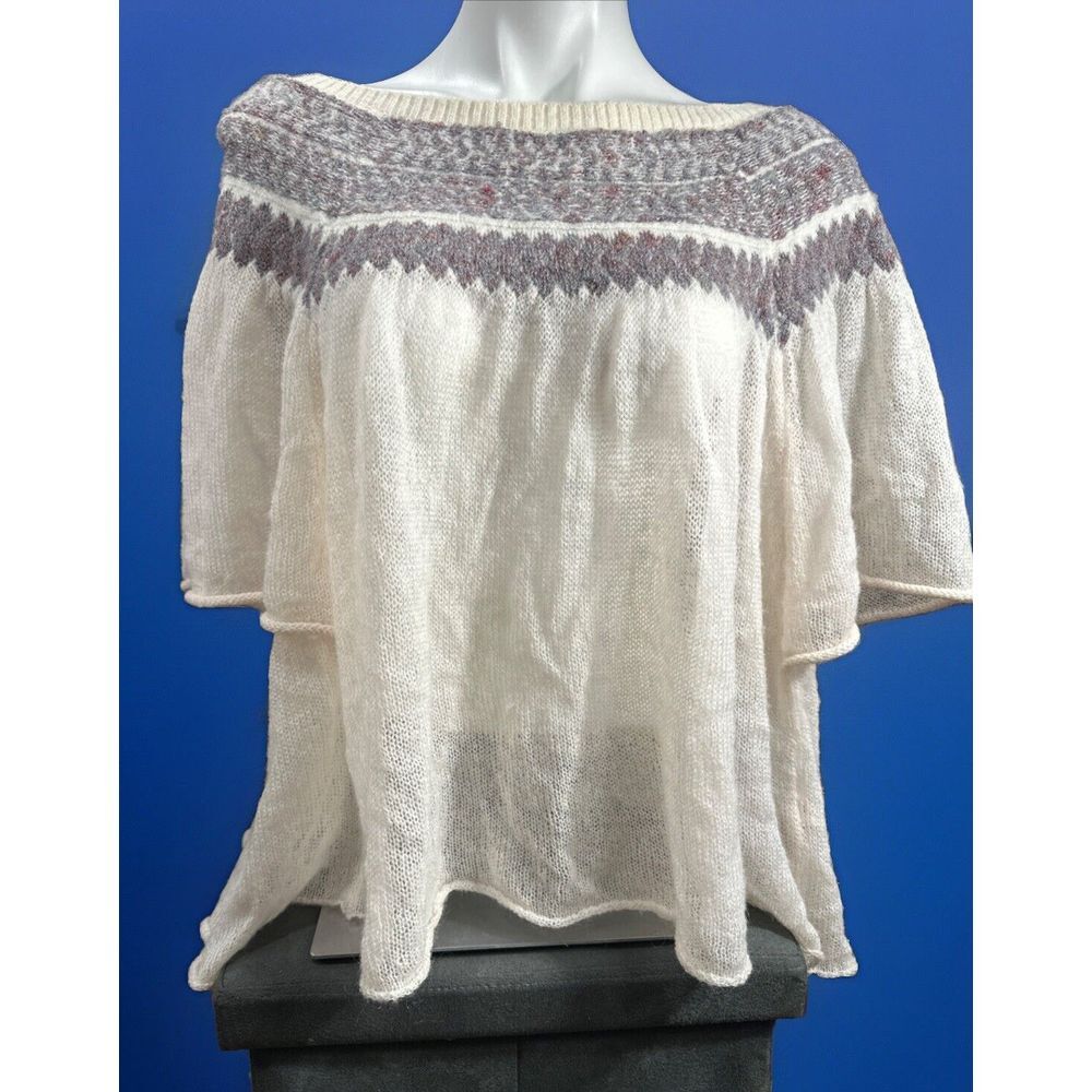 Free People Lock Lomand Sweater Medium Off The Shoulder Flared Sleeve Open‎ Knit